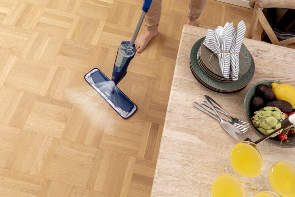 SERVOSOFT Brand Banner - cleansing home floor surface